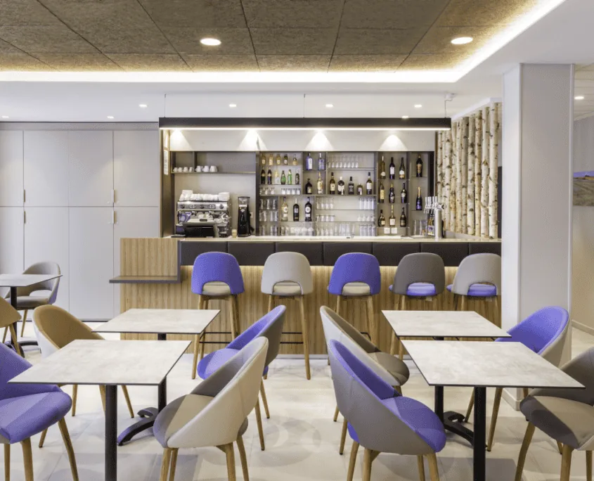 Bar lounge de l'hôtel